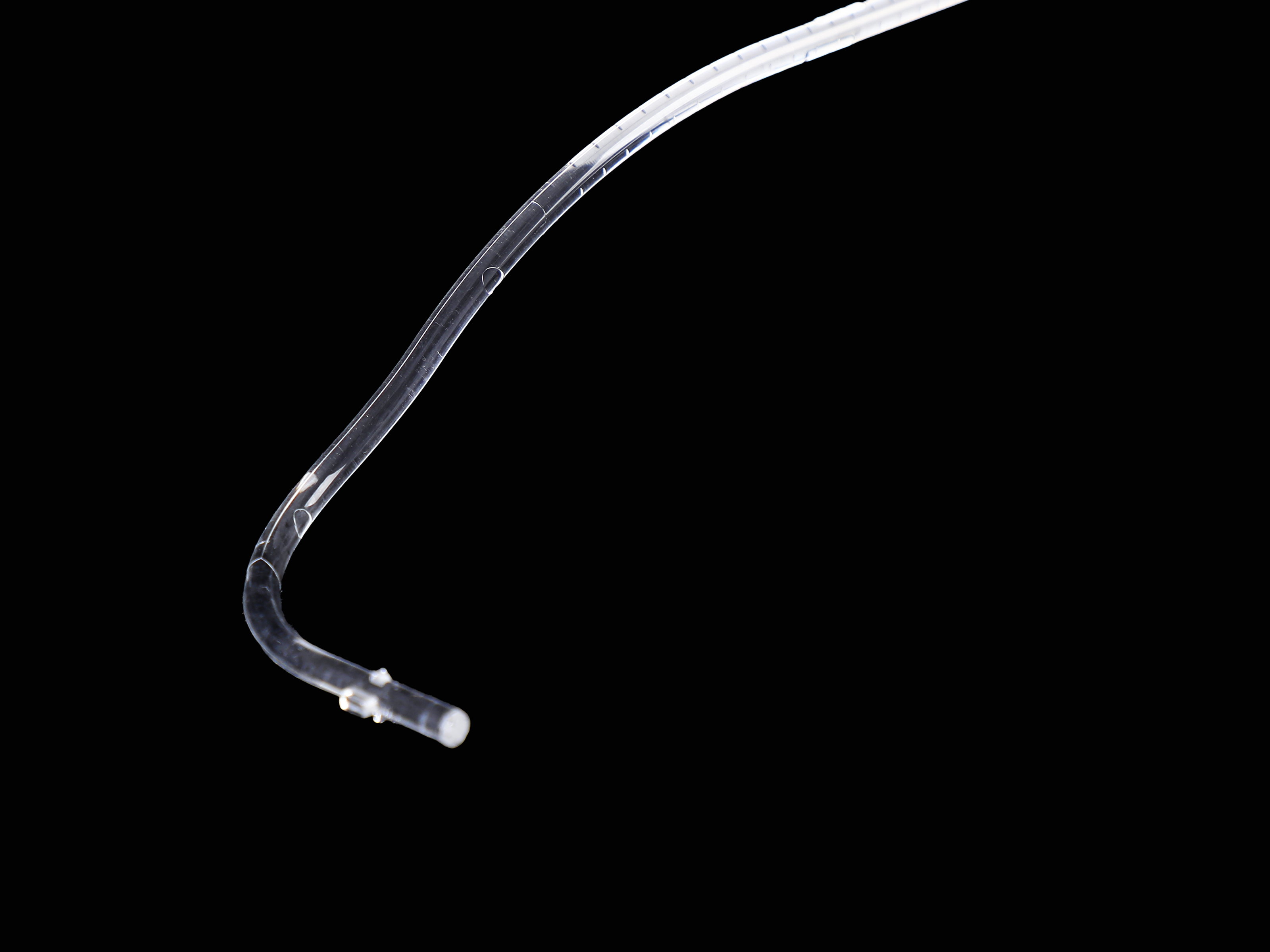 Automotive ambient lighting light guide with uniform light distribution and low light decay