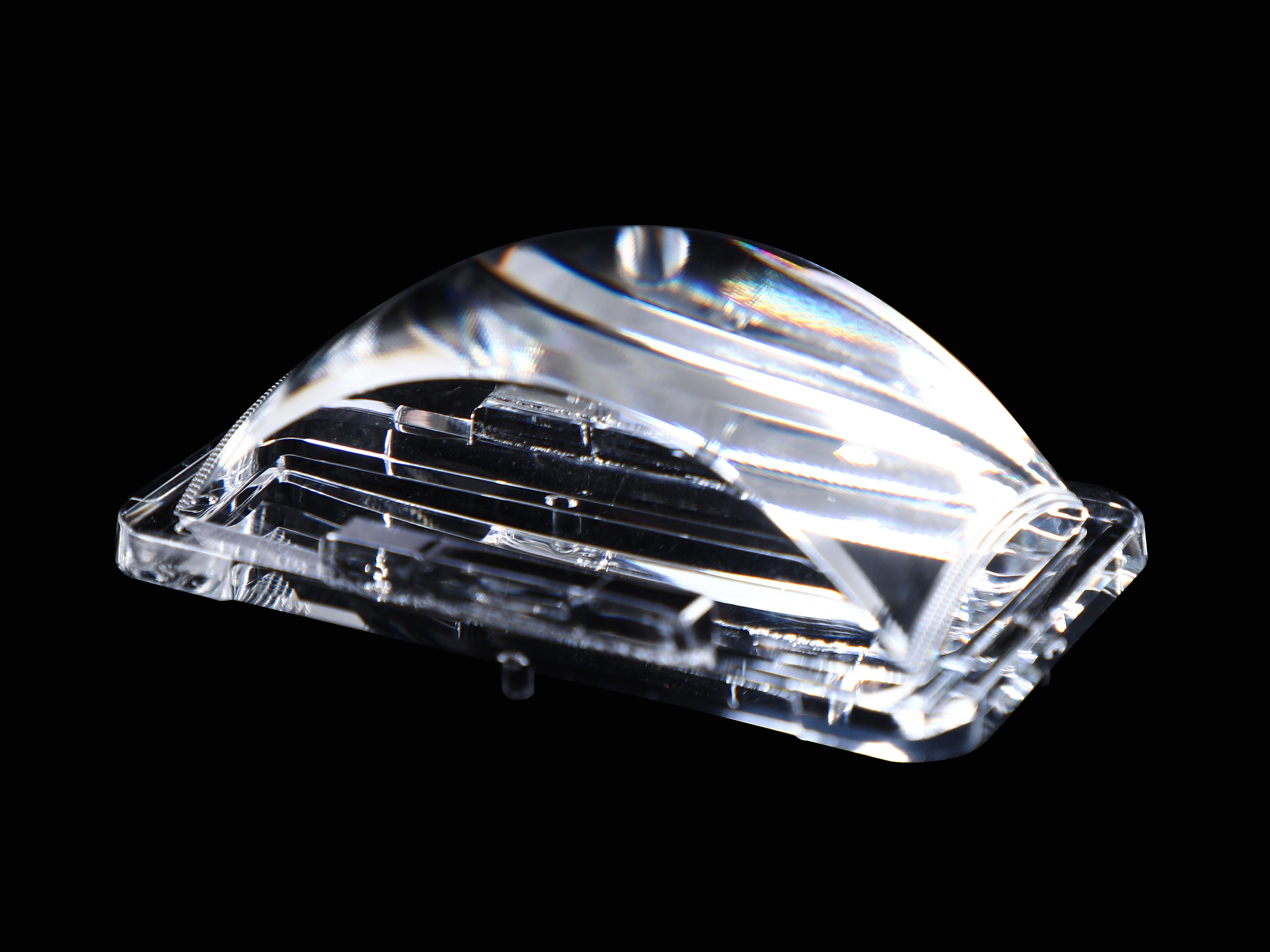 Free-Form Thick-Wall Headlamp Lens With Sharp Cutoff Line