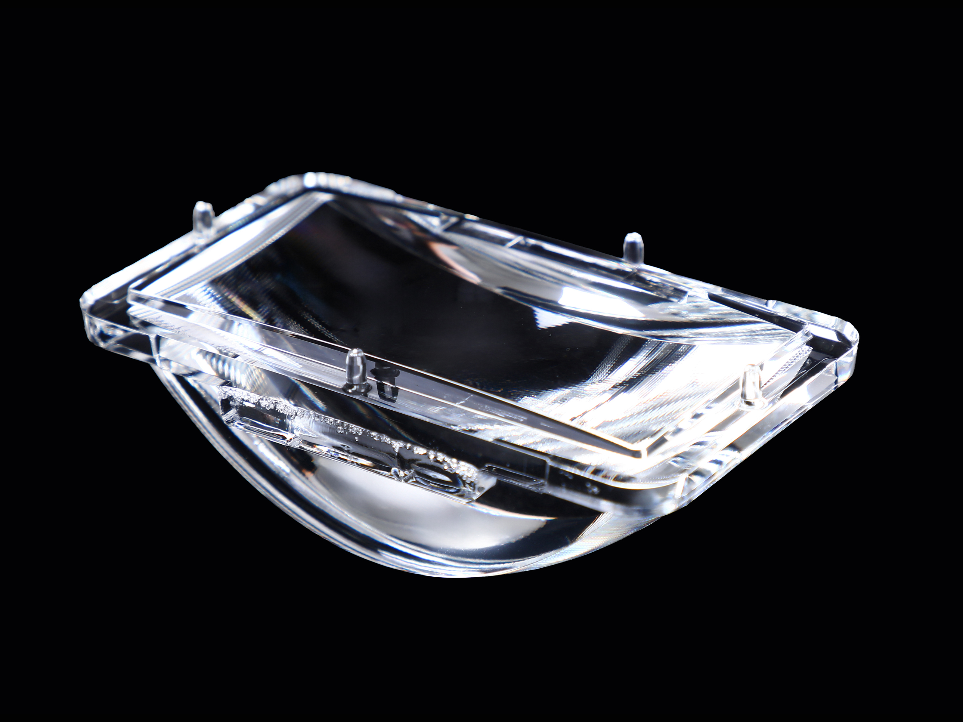 Thick-wall headlamp lens internal light guiding structure side view