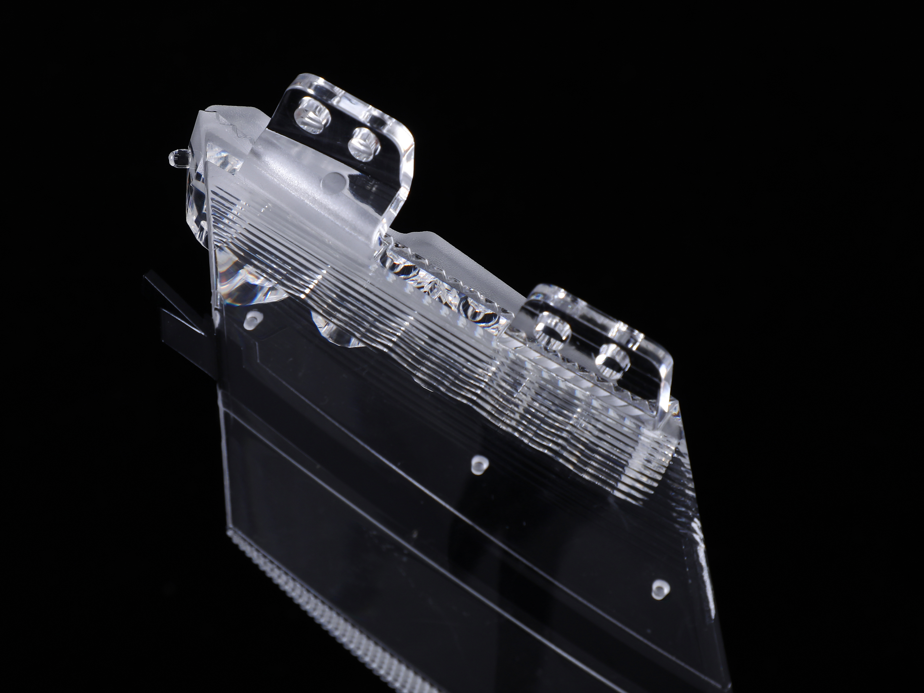 Thick-Wall Optic for Rear Turn Signal Lamp 