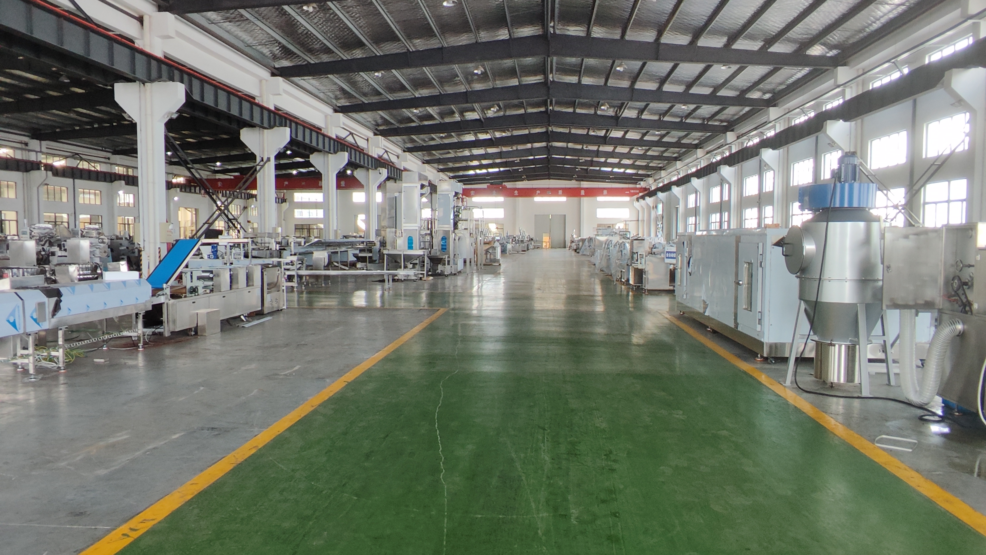 Haitel-Machine assembly and molding workshop