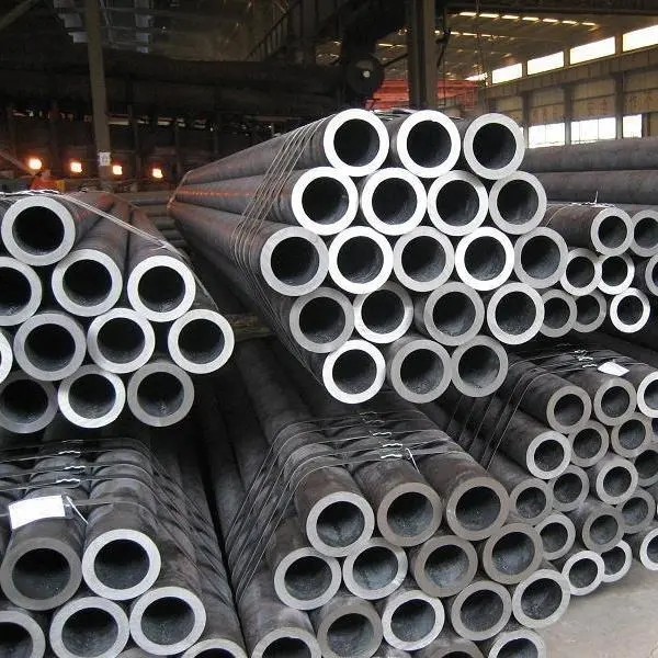 Seamless carbon steel pipe bundle showing continuous wall construction for high-temperature and line pipe service