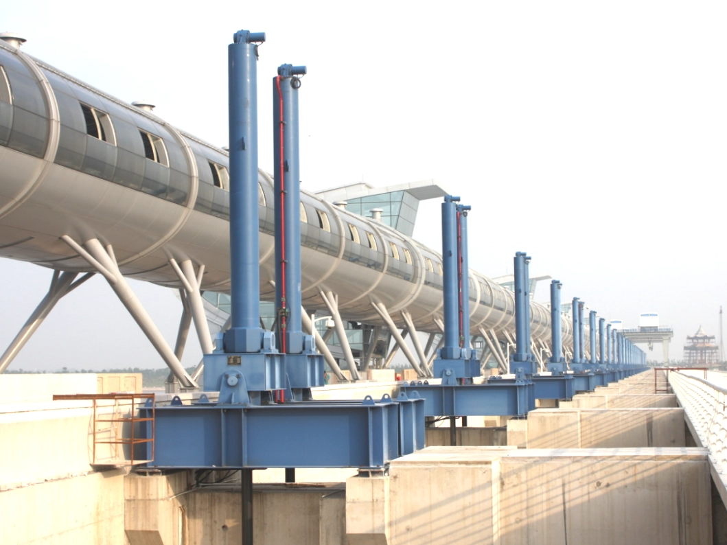 Hydraulic Hoist
