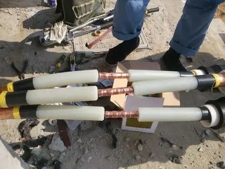 On-site preparation of a cold shrink cable accessory before support core removal