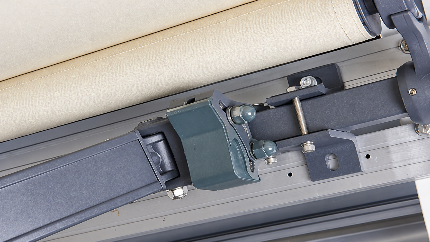 CAU40M Luxury Folding Arm Retractable Awning