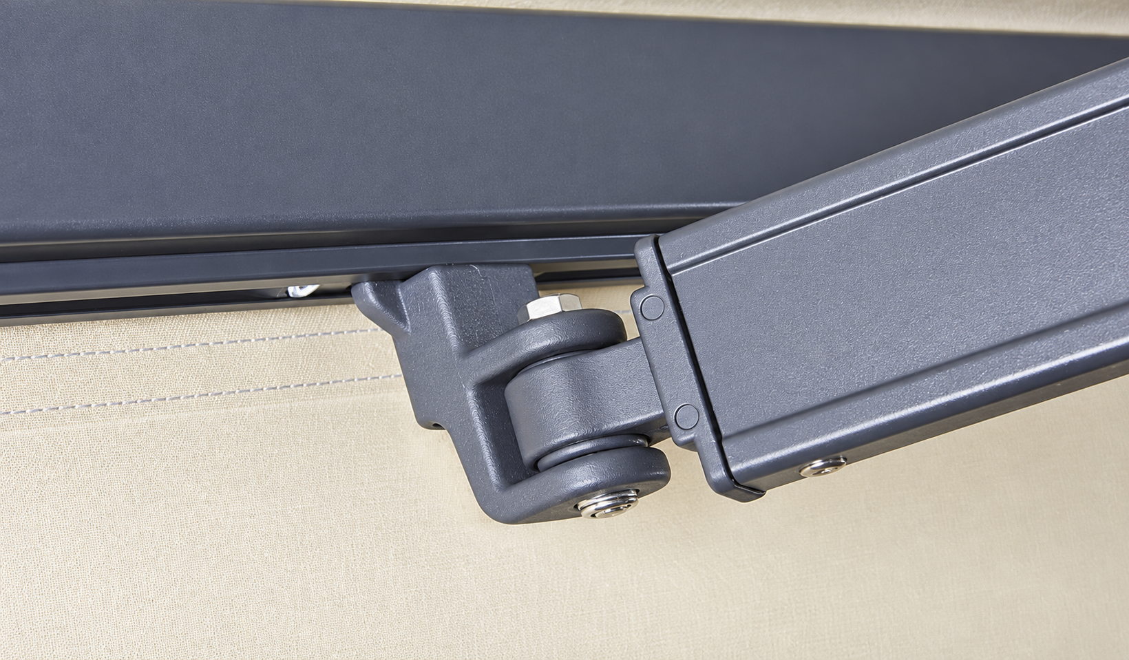 Luxury Folding Arm Retractable Awning