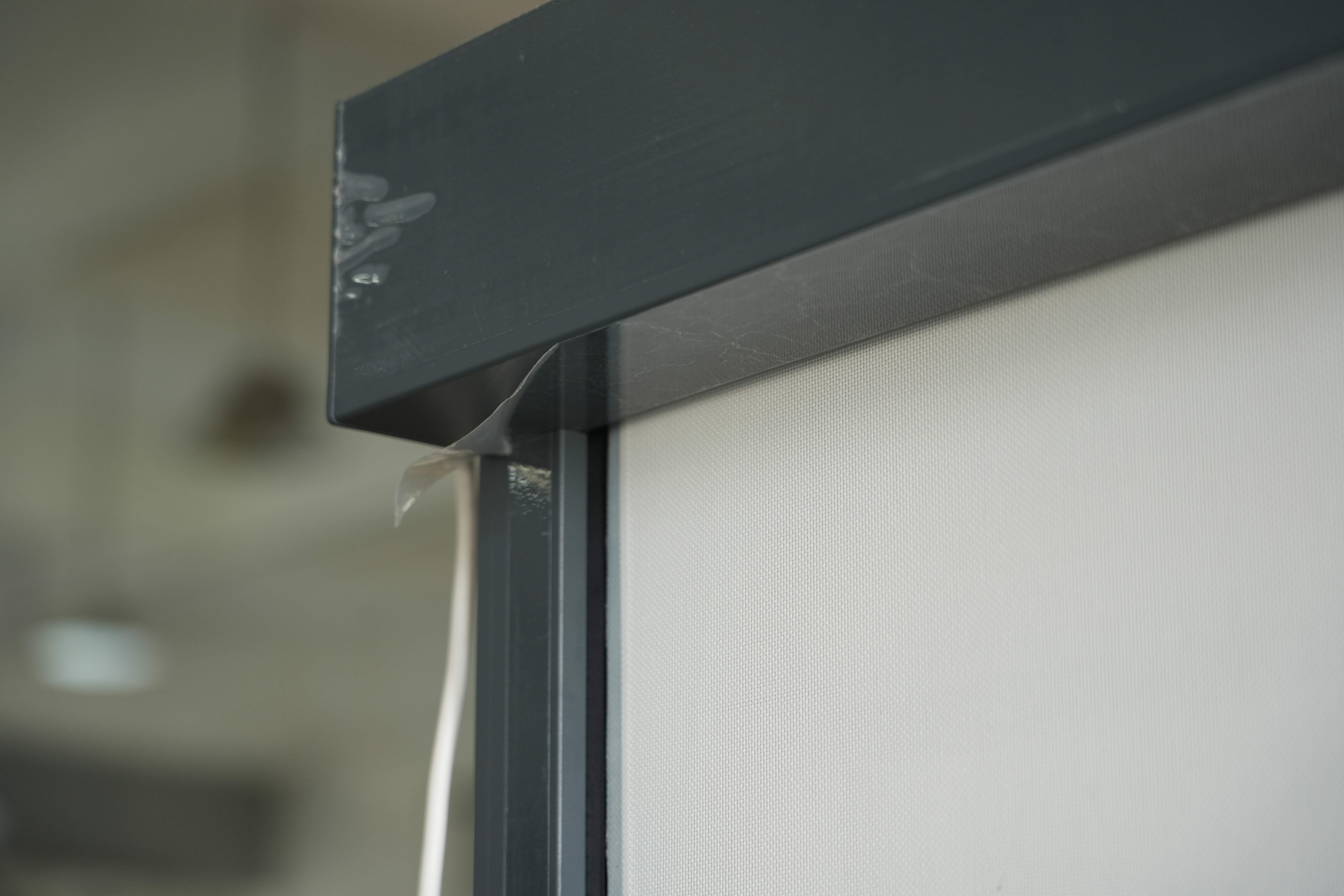 WFR96-100 Indoor Commercial Zip Screen