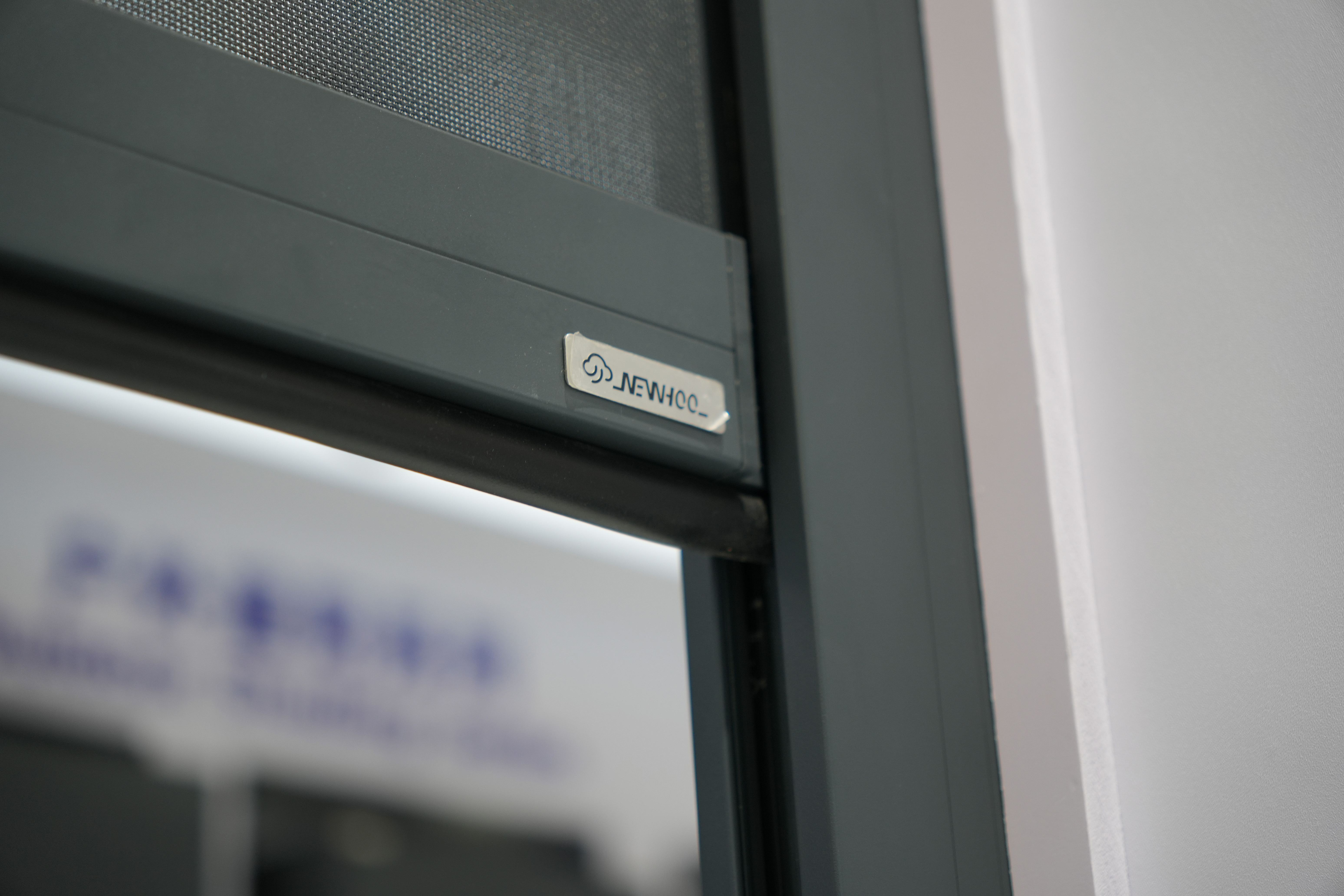 WR120D LED Strip Outdoor Zip Screen