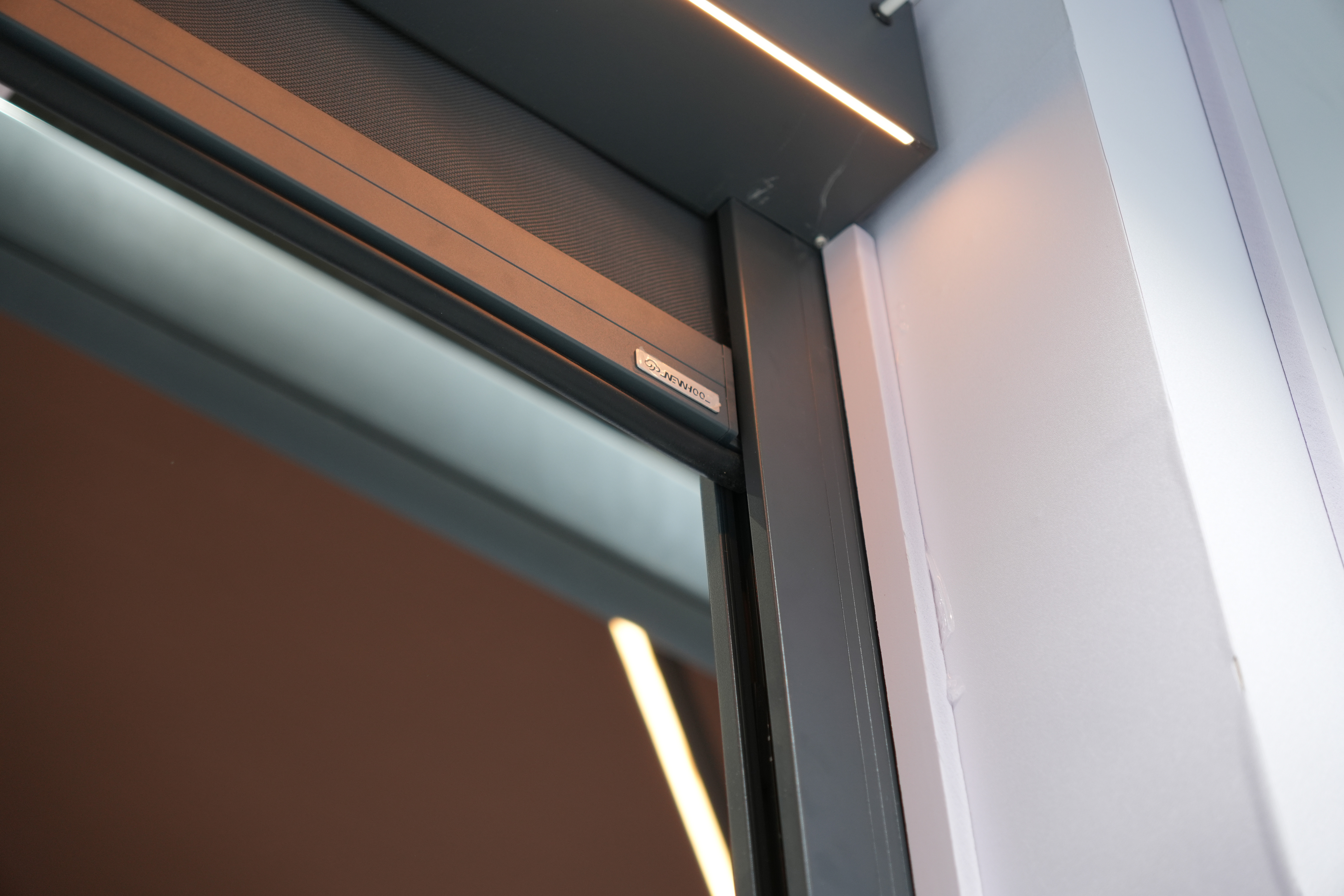 WR120D LED Strip Outdoor Zip Screen