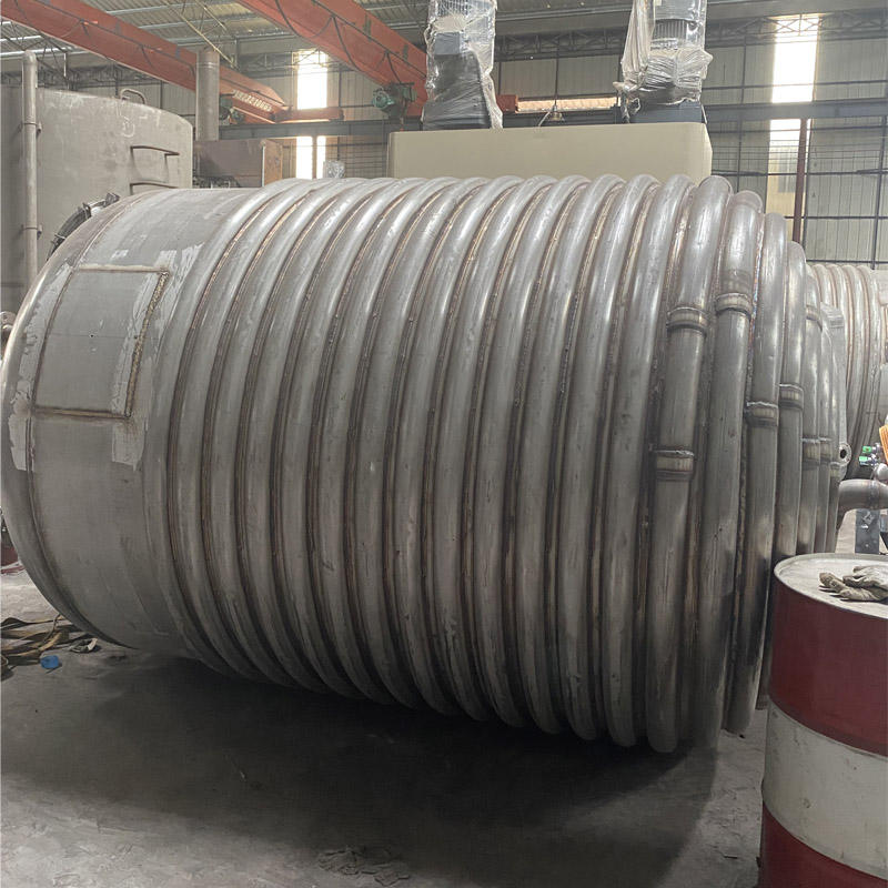 External coil reactor vessel