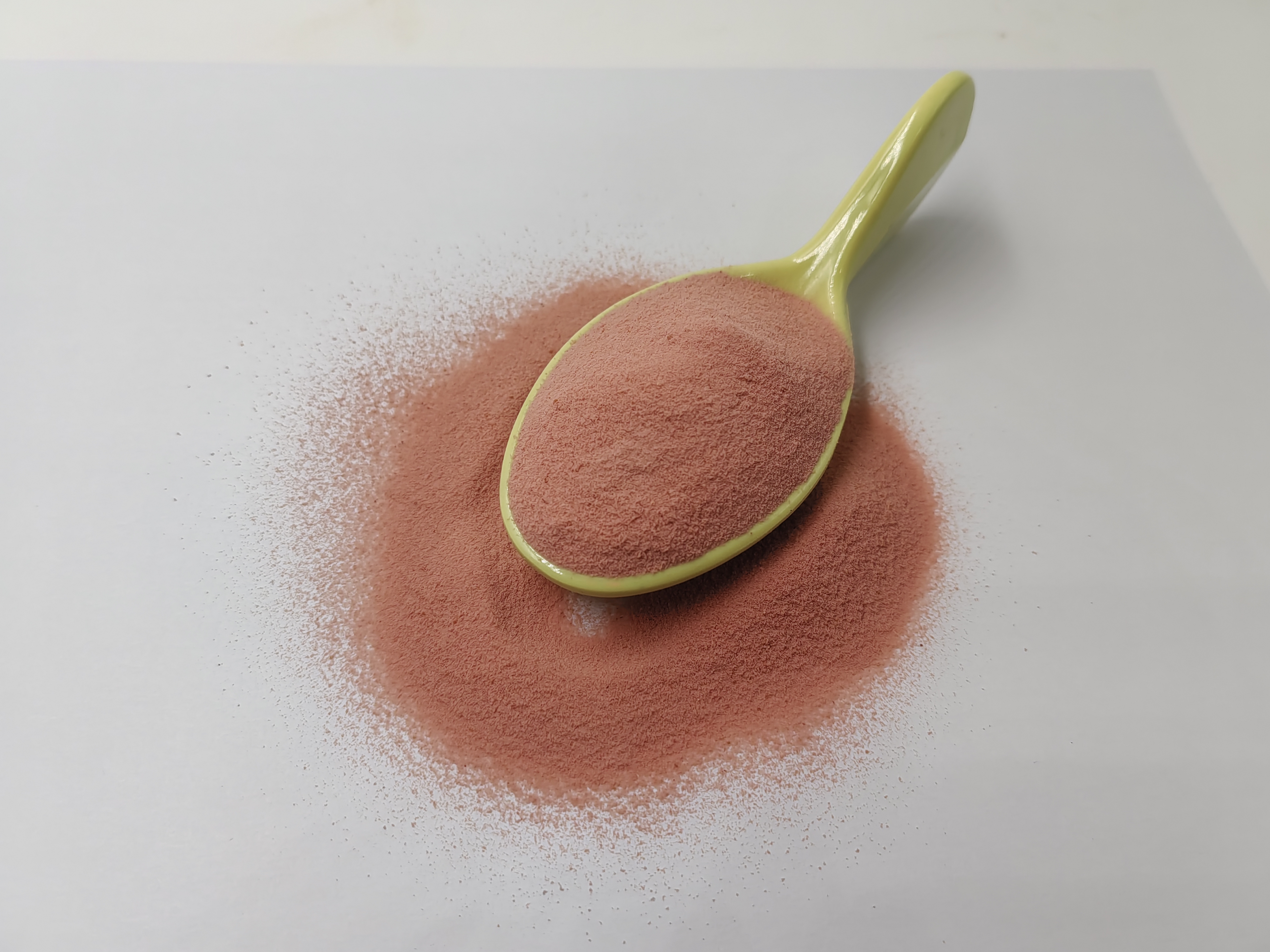 spray-dried strawberry powder