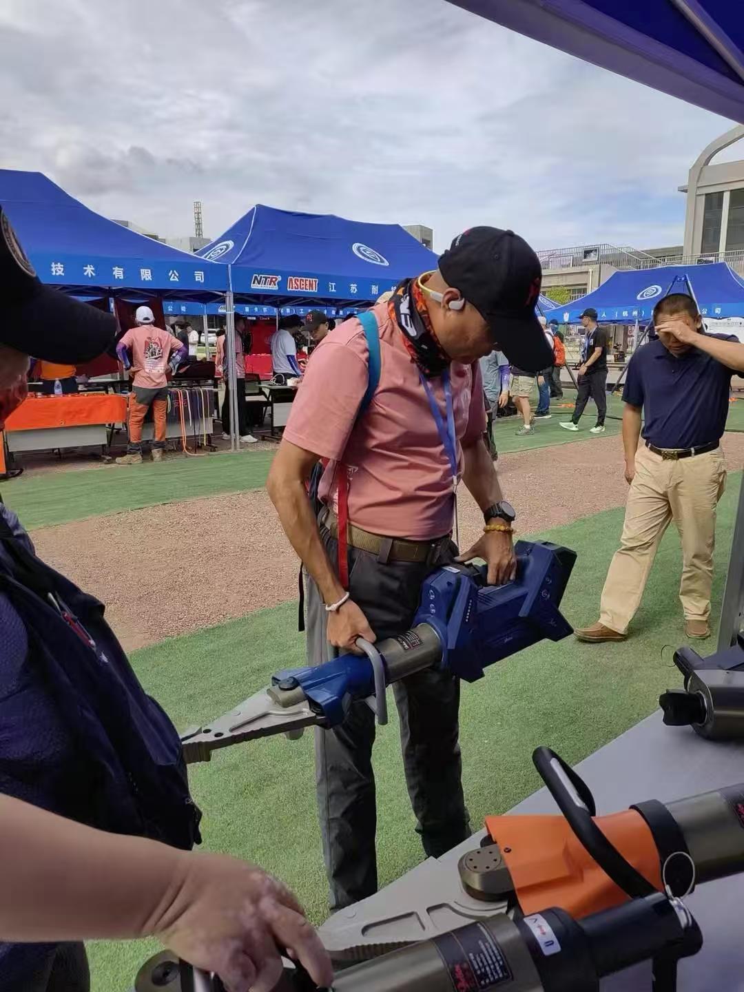 ODE Battery Combi Tool Handheld Comes with shoulder strap