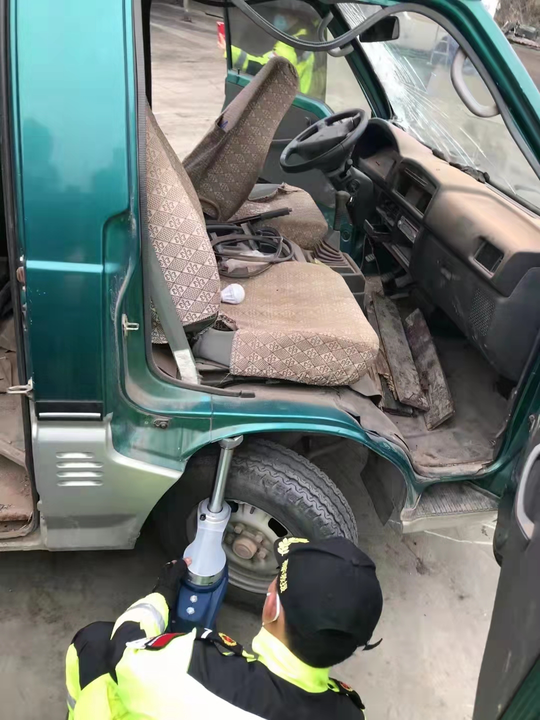 ode Electric Rescue Ram for Fire & Vehicle Extrication Two-stage Rescue Ram