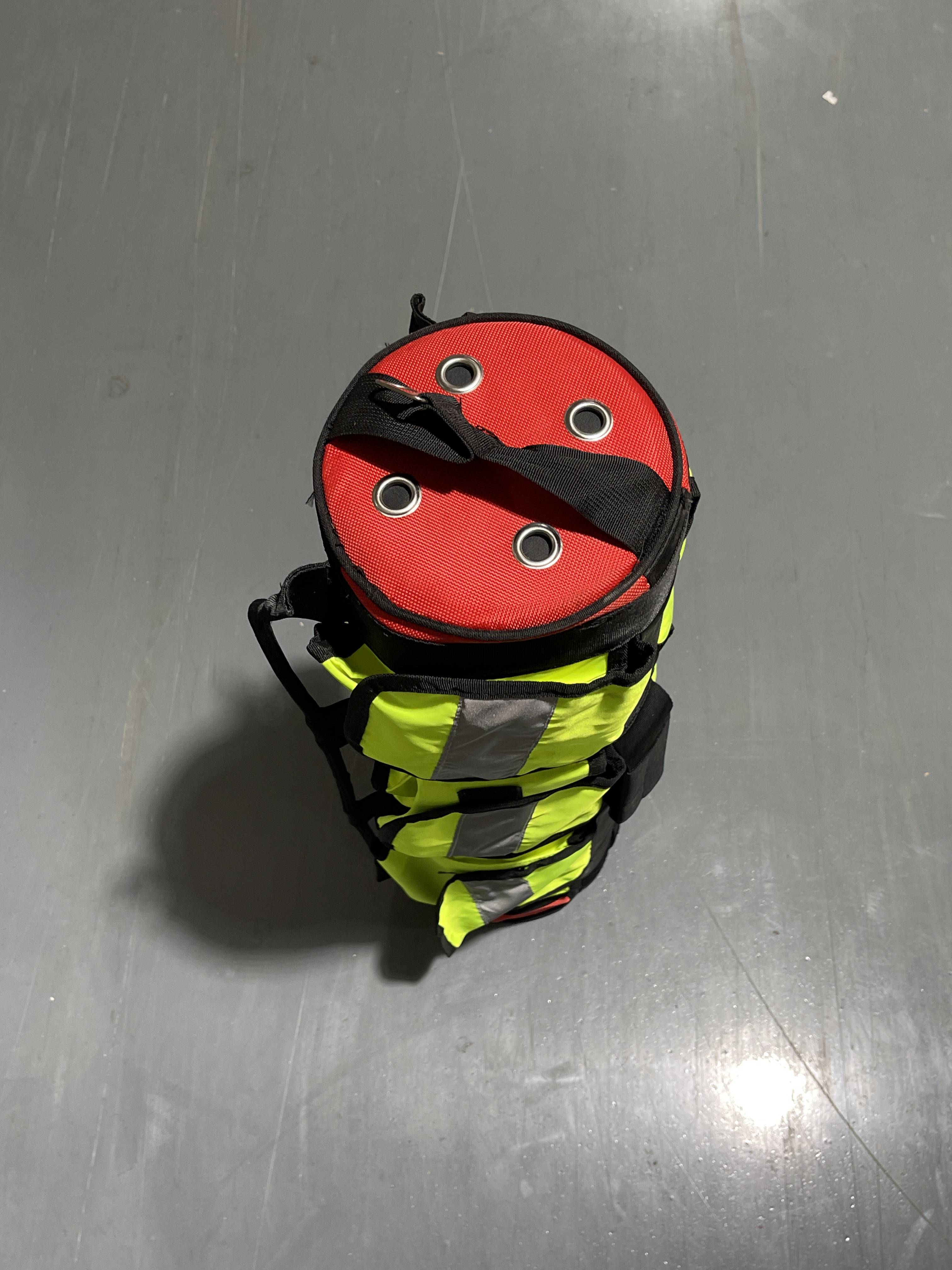 Amphibious rescue tool set pump P610AES supports wireless remote control.